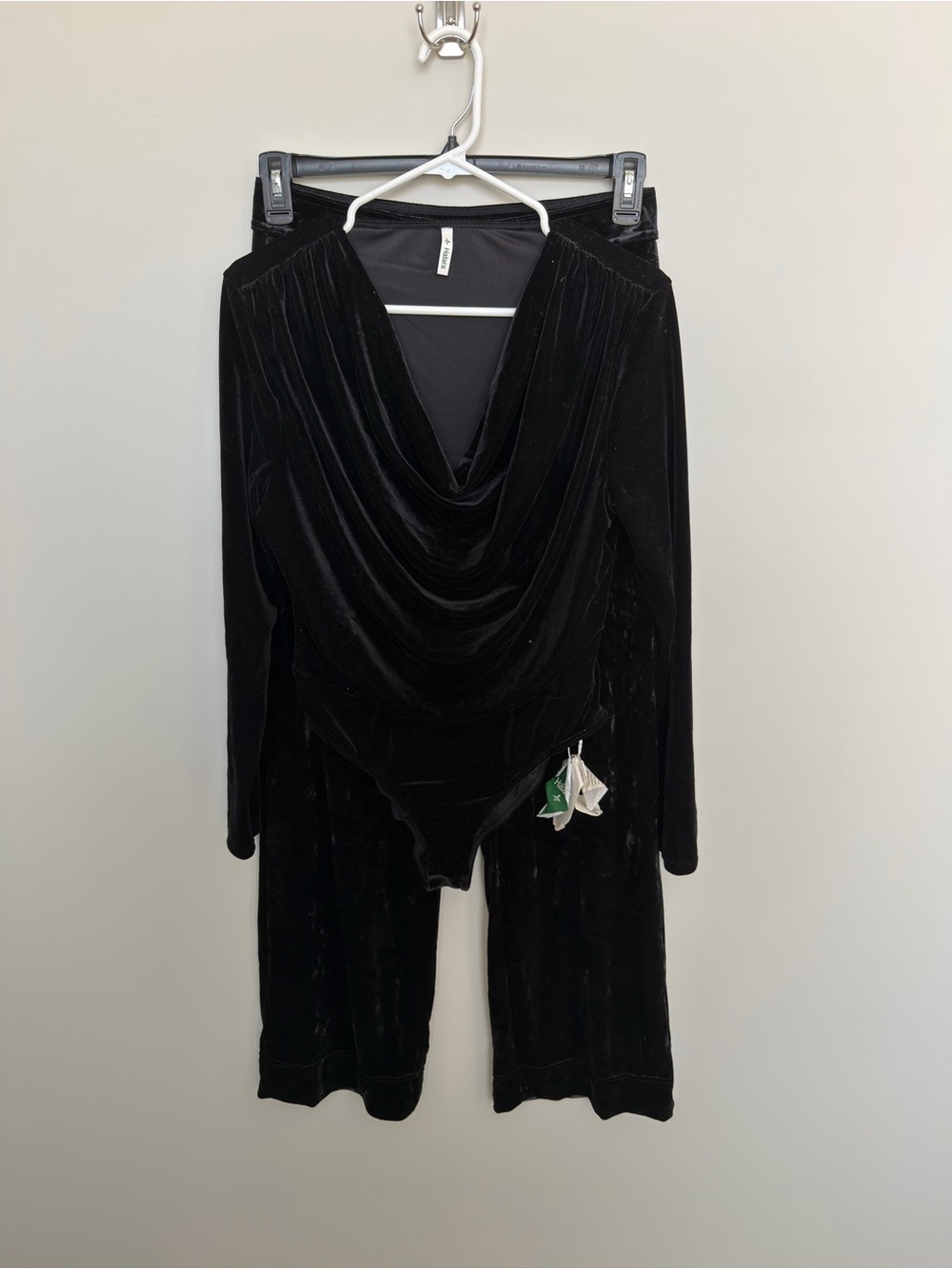 Halara NWT 2 piece set